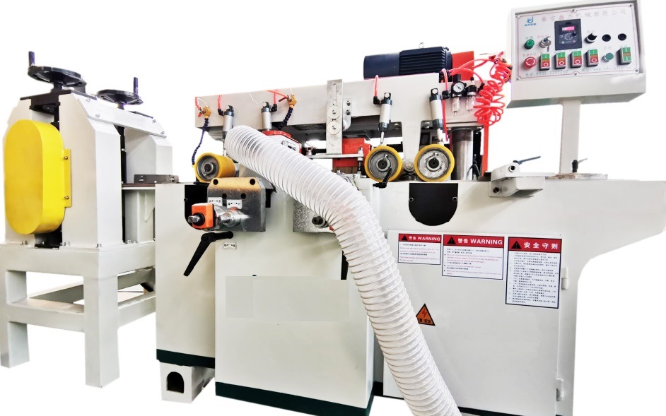 Machine de compactage et d'ébavurage de carton pour le traitement des matériaux isolants des transformateurs