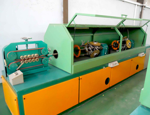 Çok Bakır Alüminyum dikdörtgen Tel Kağıt Sarma Makinesi