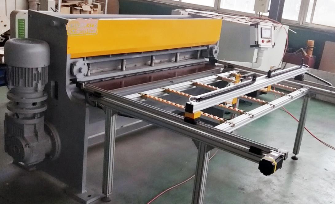변압기 절연 프레스보드 CNC 자동 공급 전단 기계