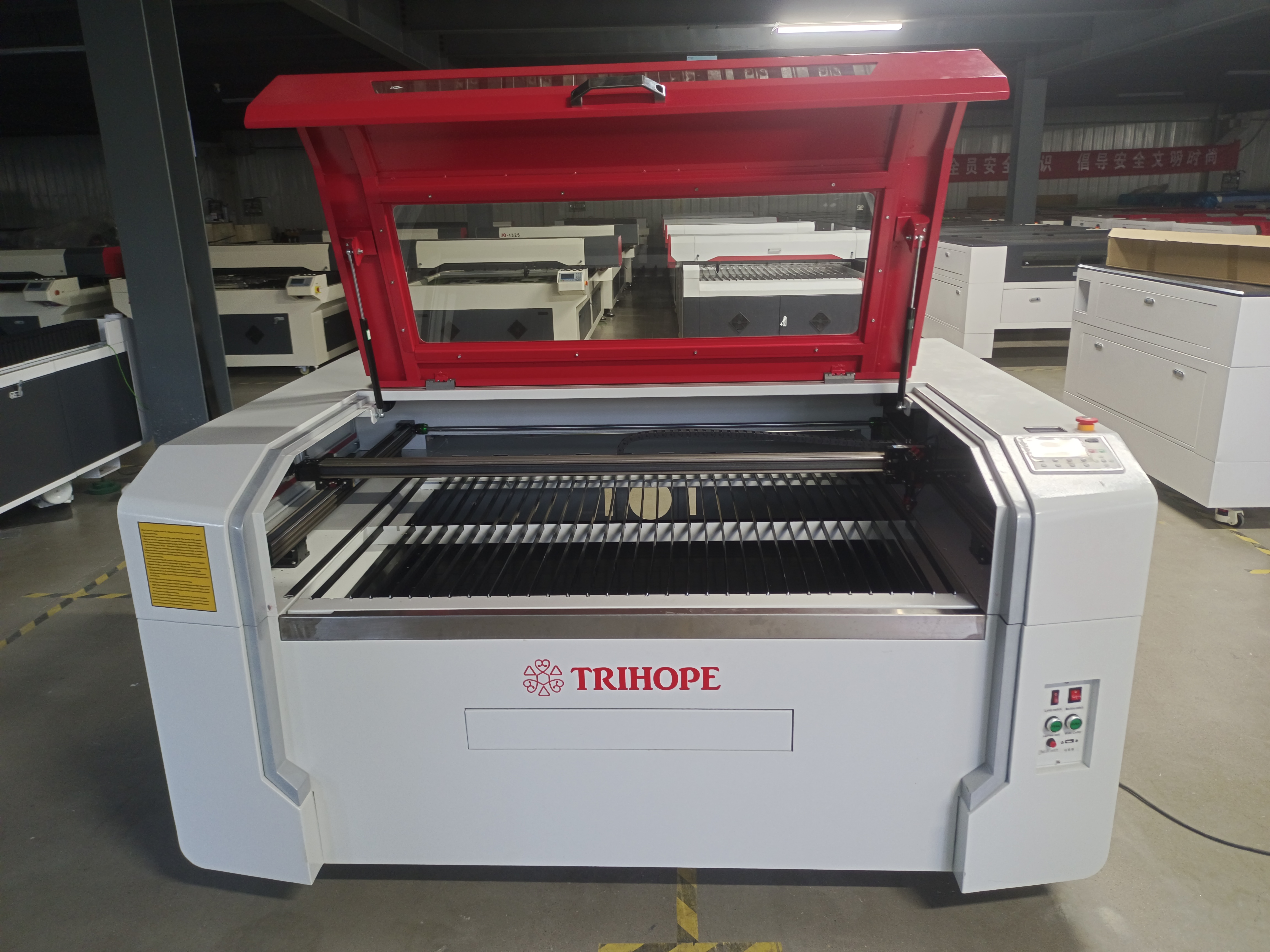 8-aastane eksportija alumiiniumist ekstrusioonimasin – laserlõikamis- ja graveerimismasin CT PT märgistamiseks – Trihope