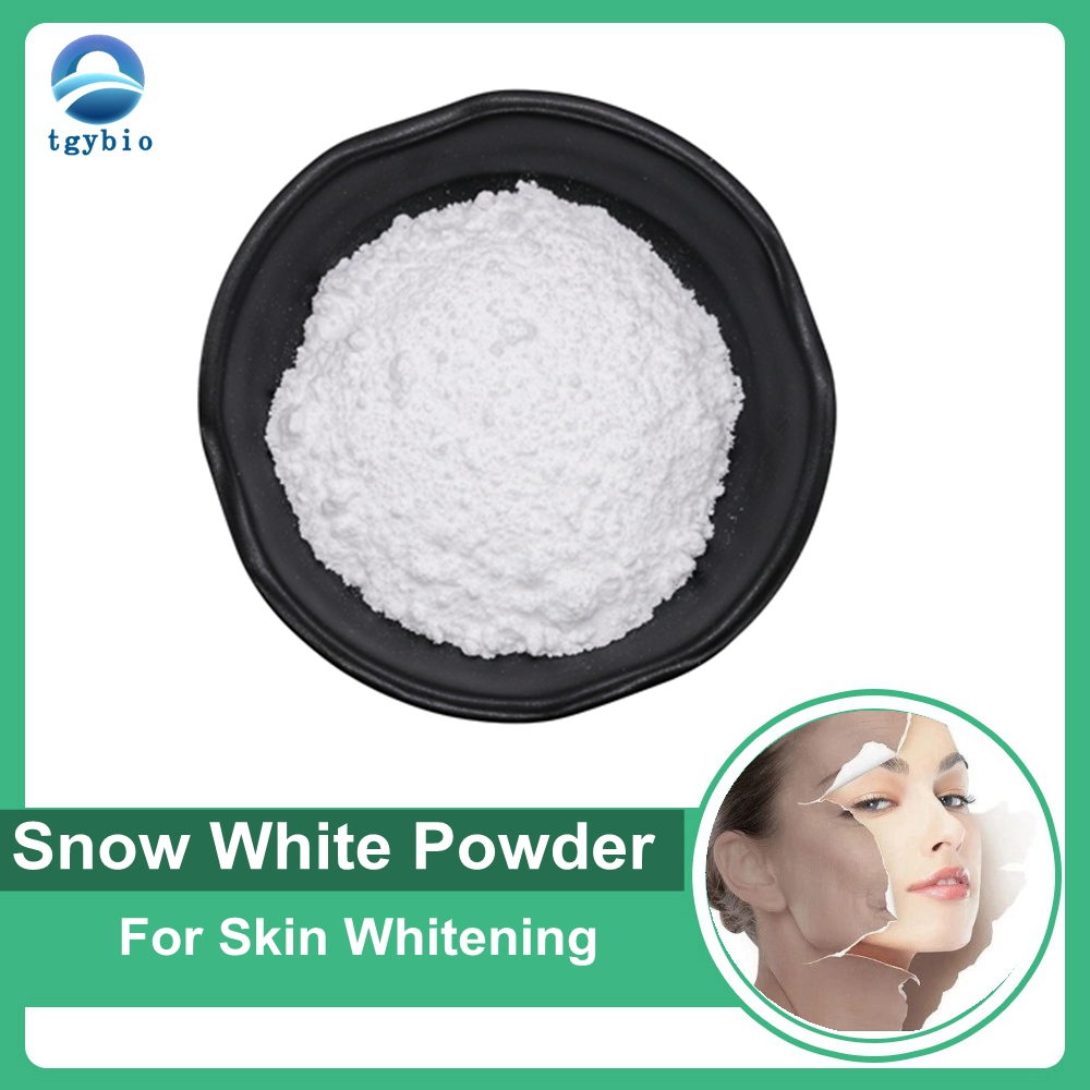 Poudre blanche comme neige de la catégorie 99% cosmétique pour le blanchiment de la peau