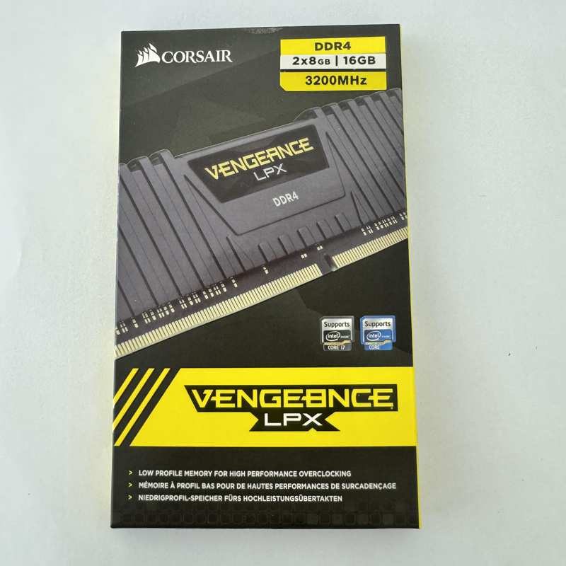 Corsair 16GB DDR4 3200 Desktop Memory Module Avengers LPX Series Set 8gb*2