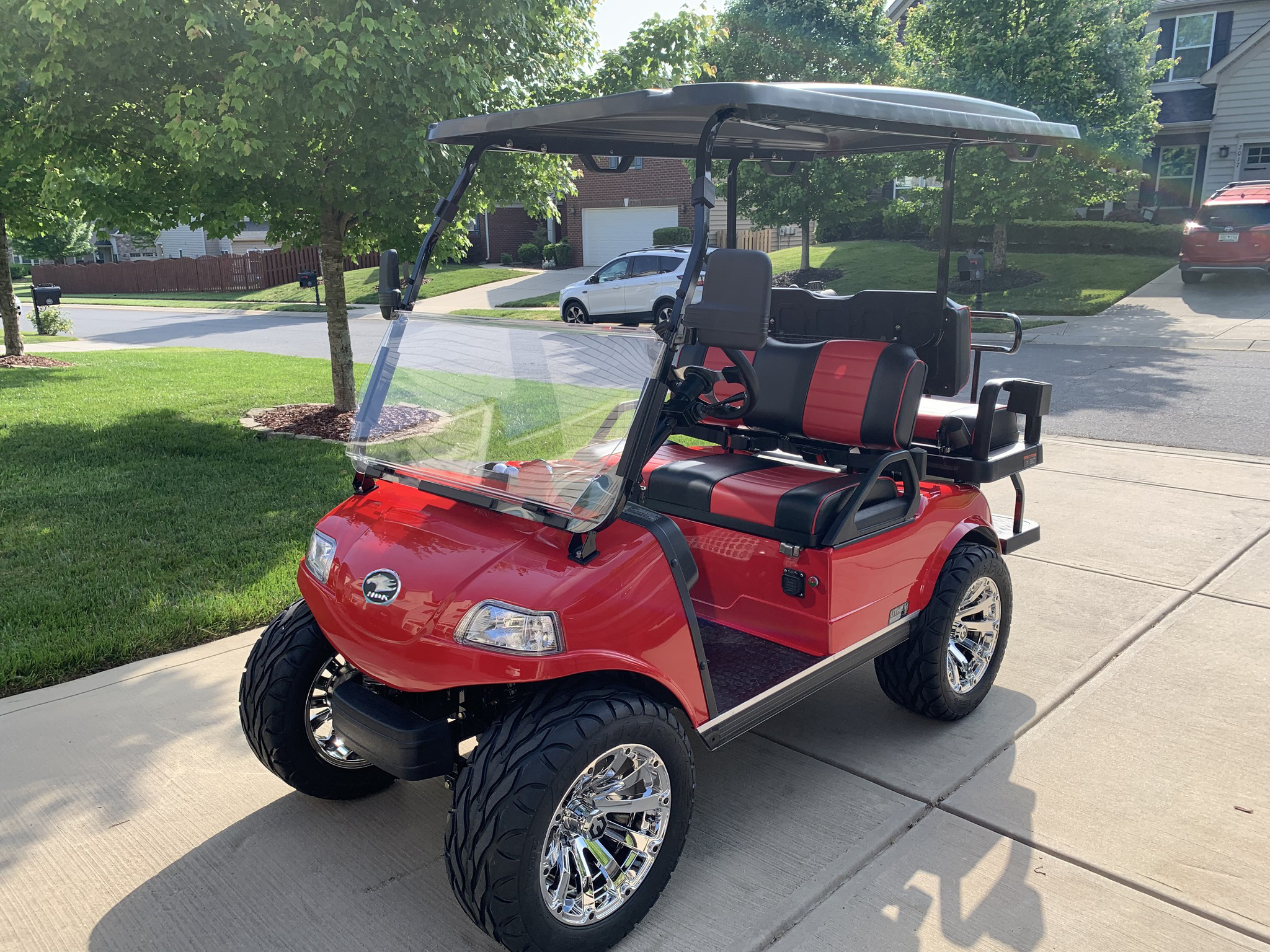 /a-golf-cart-with-increased-comfort-and-more-performance-product/