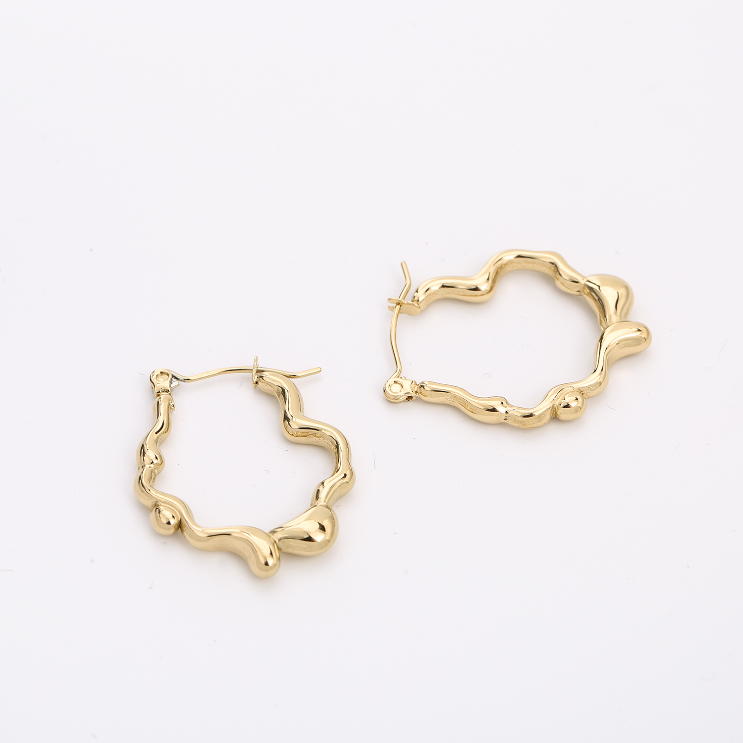 Boucles d'oreilles élégantes en or pour toutes sortes de fêtes (3)j0h