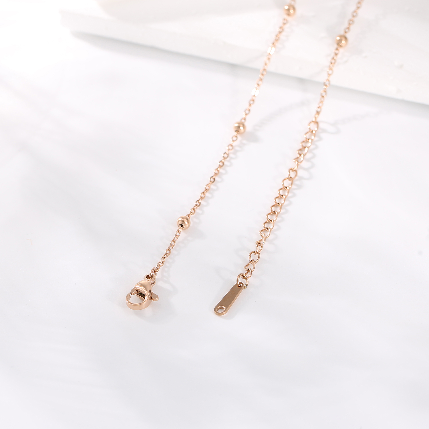 Benutzerdefinierte 18K vergoldete Edelstahl-Halskette, zierliche Halskette, Emaille-Schmetterlings-Halskette für Frauen und Mädchen