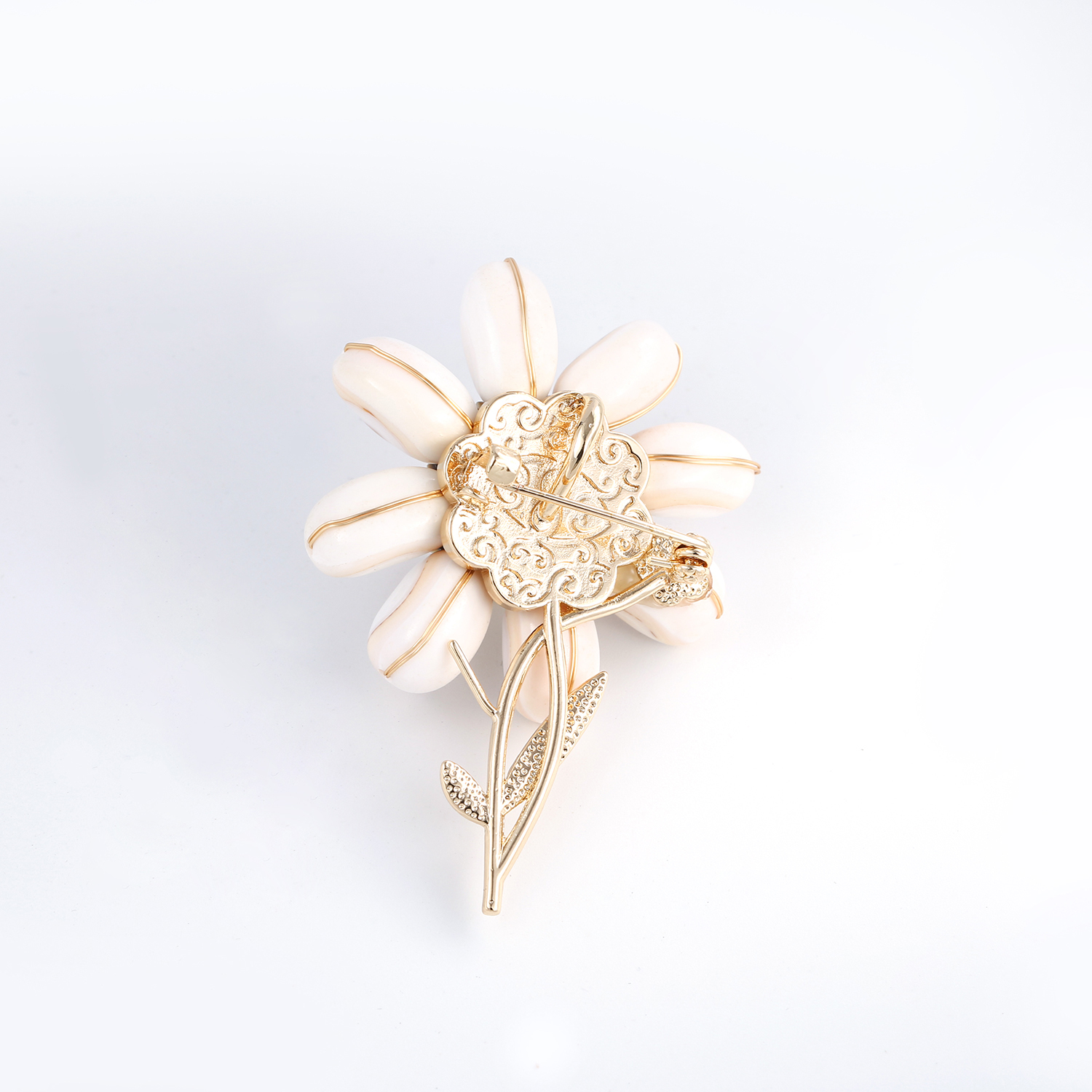 Broche en forme de fleur de coquille naturelle, cadeau pour mère Concubine, manteau Cheongsam élégant, accessoires en perles
