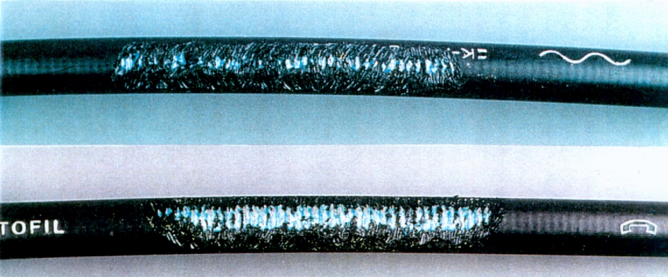 Fíor 4i: dearadh cábla PE/cruach rocach/PE/araimíd tar éis trialach;  trastomhas 14.7 mm.
