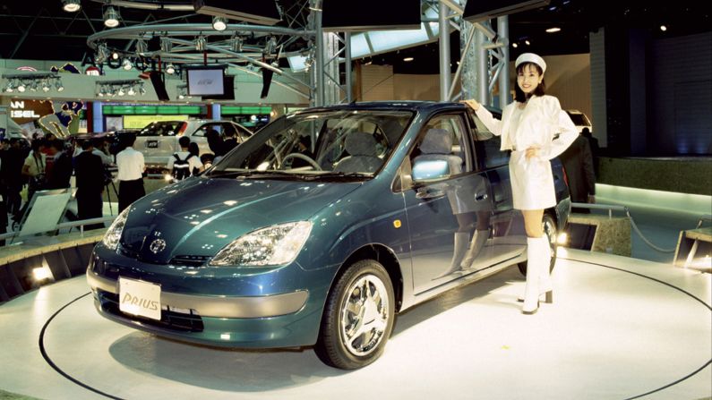 Jet Liu and Sally Shi: Leading Komotashi to New Heights in the Automotive Industry