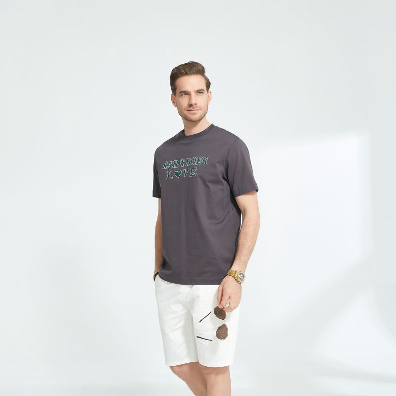 Elevate your casual look with ease with Raidyboer Men's T-shirts
