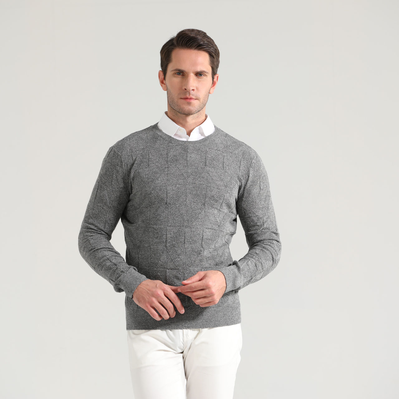 Теплый мужской свитер из смесовой шерсти с круглым вырезом на заказ