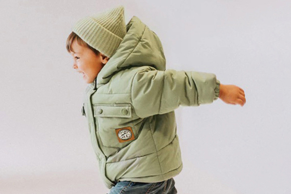 Winter Children's Clothing Market Booming
