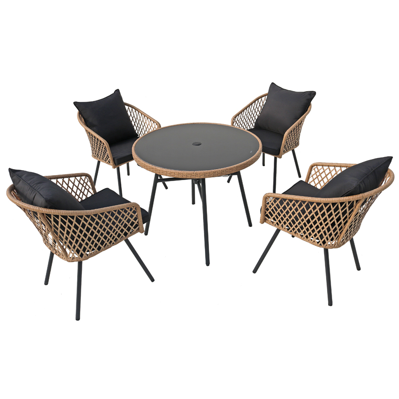 outdoor table and chairsy8i