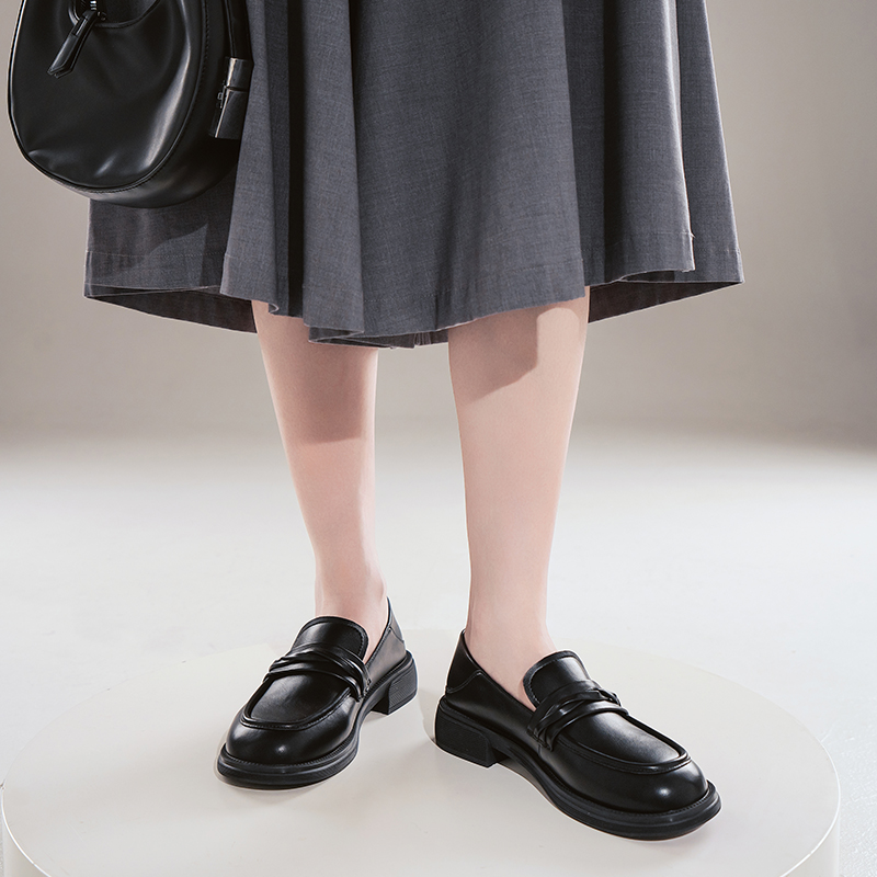 【✩】エレガントで美しい女性の小さな革の靴 スニーカー レディース 本革 歩きやすい 履きやすい レザー