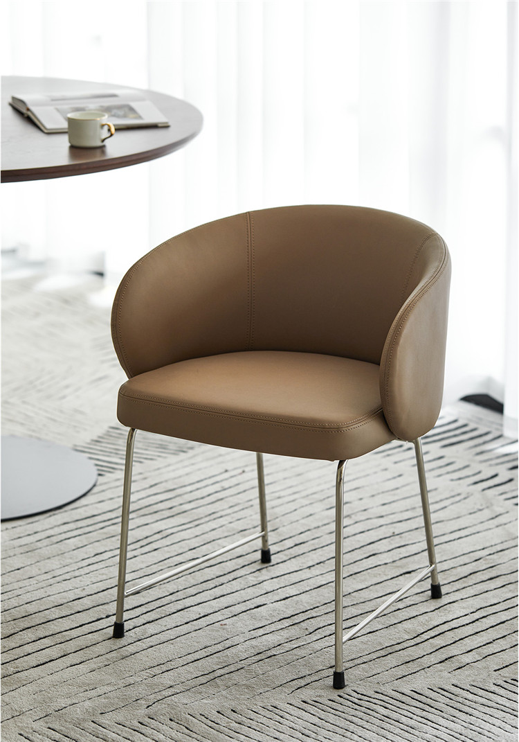 Prancūziško dizaino kėdės