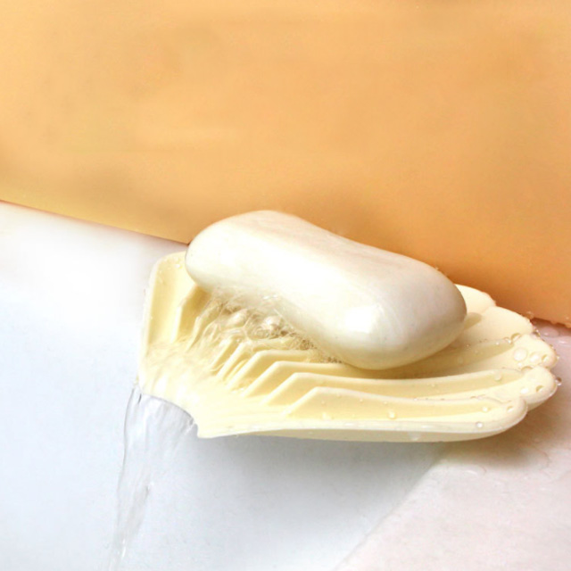 The Silicone Seashell Soap Dish is11kt8
