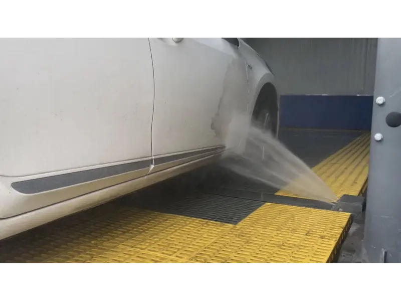 lavage de dessous de caisse (2).webp