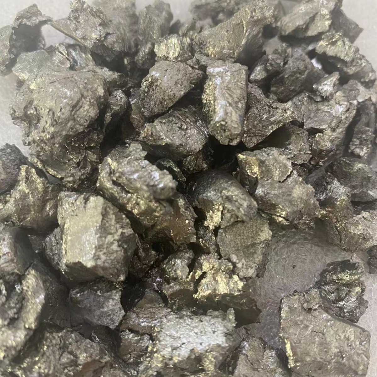 High Quality Erbium Metal High Purity Rare Earth Metals Er CAS Nor28