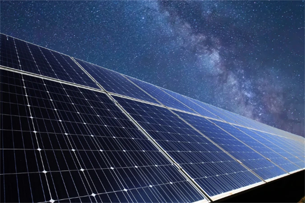 Panel Surya ing Rumania dadi luwih murah amarga Pamrentah Nggawe Undang-undang Kanggo Ngurangi PPN dadi 5% Kanggo Nyengkuyung Prosumer & Nyepetake Instalasi Solar