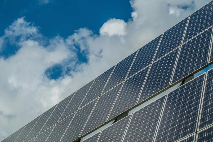 Aurinkosähkökehitys vaatii innovatiivisia aurinkosähkösovellusmalleja