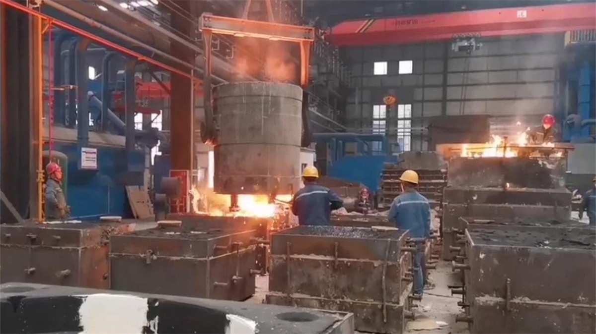 POURING CASTING
