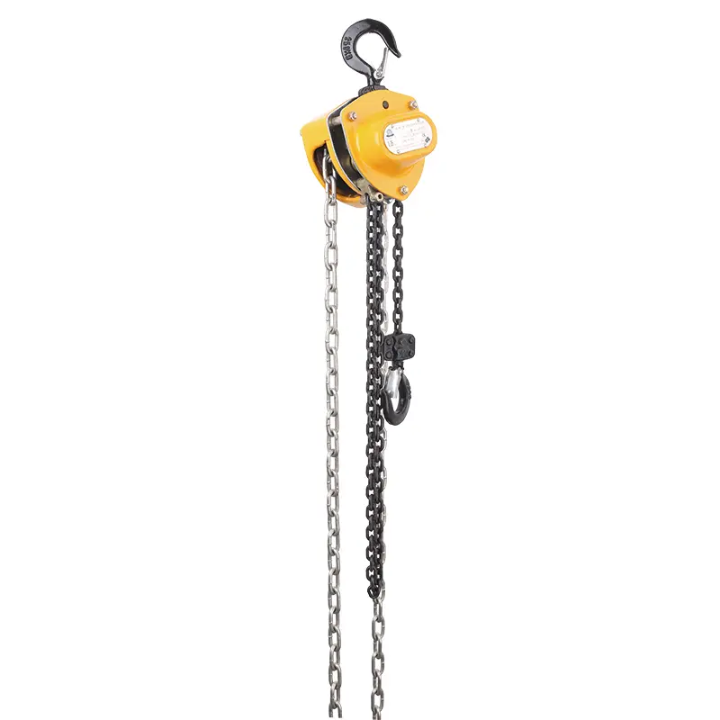 What should you pay attention to when using a hand chain hoist?