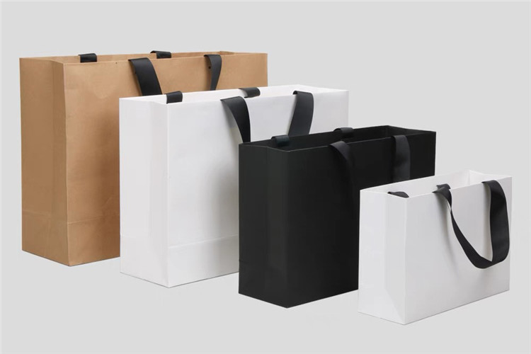 Paper Shopping Bags Offer Several Advantages