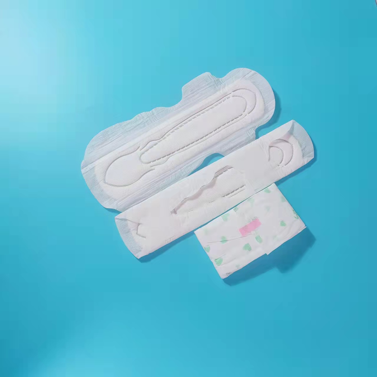 Бесплатный образец анионовых женских хлопчатобумажных брендов, оптовых производителей женских гигиенических прокладок для женщин