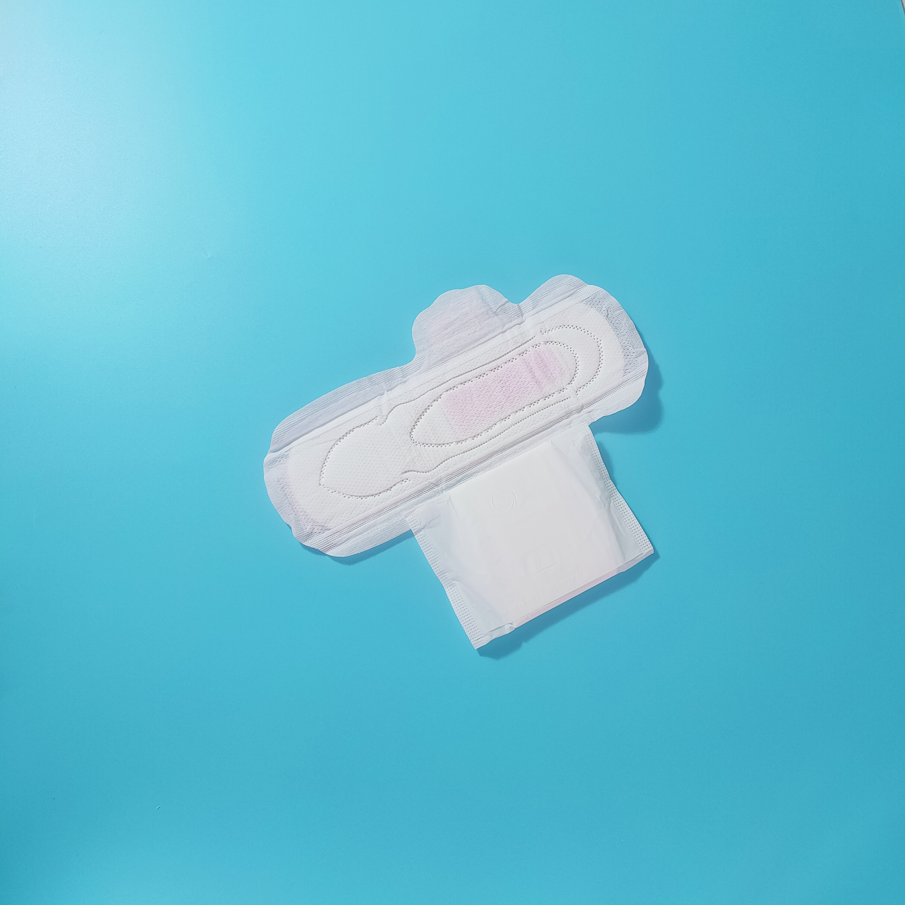 Soft Cotton Like Disposable Lady Sanitary Napkin Pads with Wings Anion Functional Chip