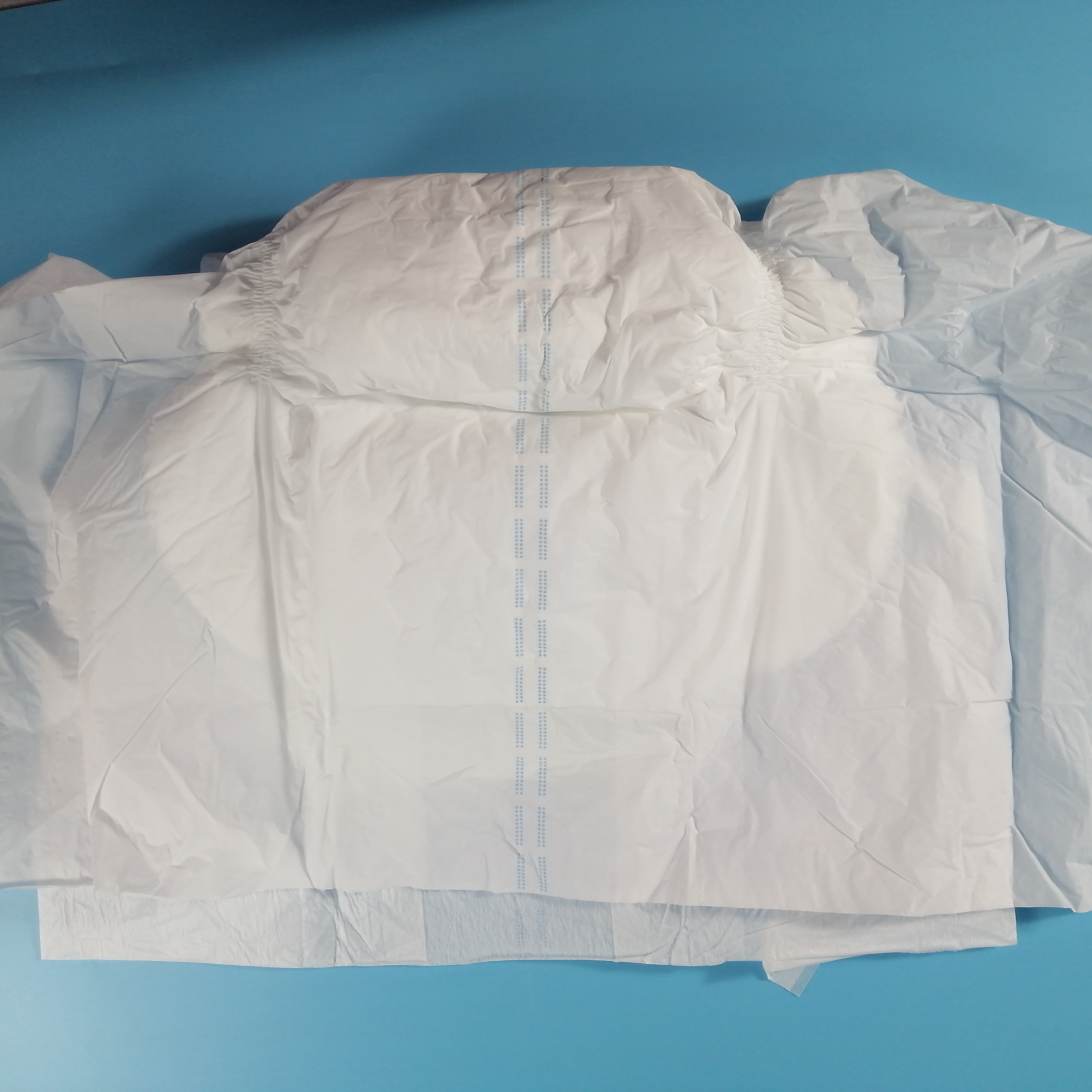 Preço barato fraldas descartáveis ​​para adultos de algodão de alta qualidade, tecido confortável e saudável, fraldas para adultos respiráveis ​​para idosos