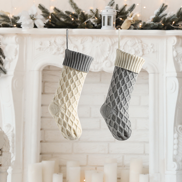Noel için Elmas Noktalı Çizgi Örgü Çoraplar
