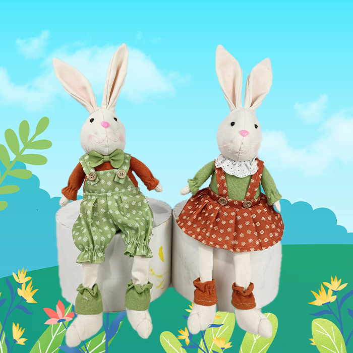Animali di peluche con coniglietti primaverili: decorazioni pasquali per la tua casa