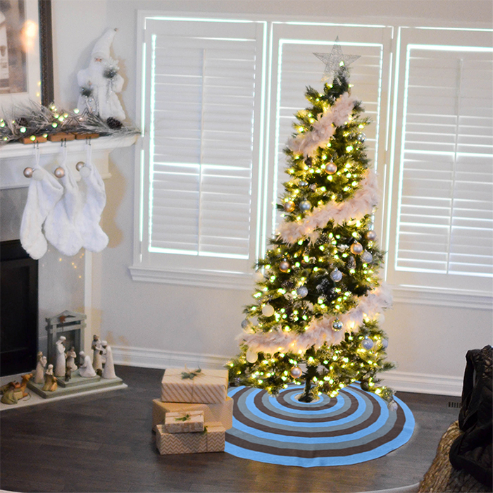 Váy cây thông Noel đan hình xuyến màu xanh lam - Giảm giá hấp dẫn!