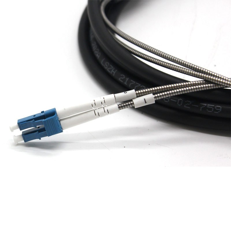 Rama de cable de conexión de fibra óptica DLC-DLC dúplex monomodo LSZH GYFJH para exteriores de 2 núcleos