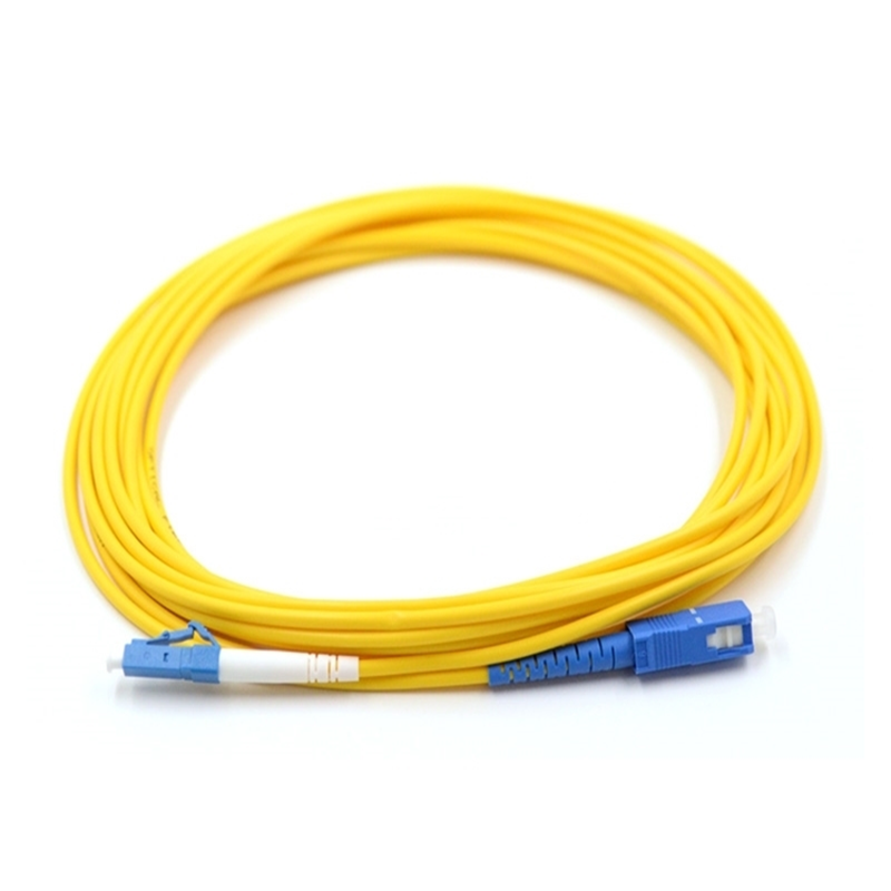 Cordón de remiendo de la fibra óptica de la comunicación 3m LC APC Sc APC Sm para FTTH