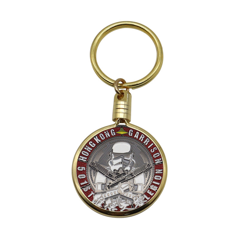 Obesek za ključe s kovanci iz bronastega mehkega emajla