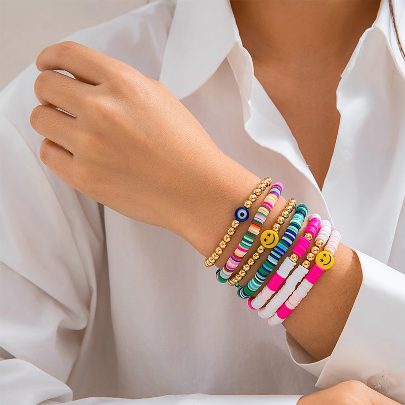 Modèles de bracelets d'amitié avec des perles