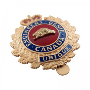 Custom OEM Hard Enamel Kanada Cap Badge
