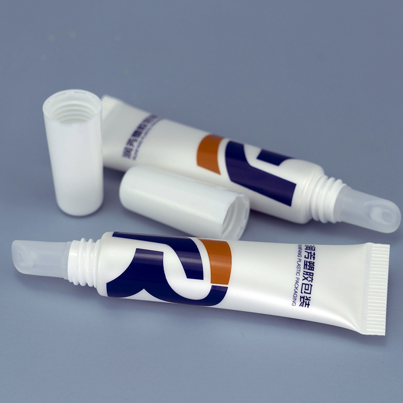 Embalaje de tubo exprimible de brillo de labios personalizado 4ucu