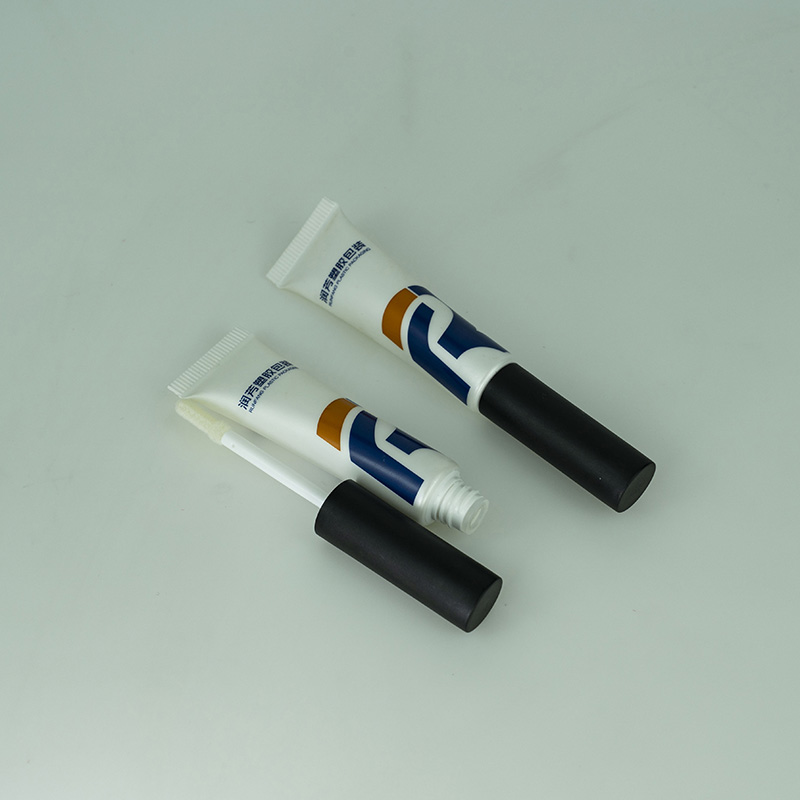 Custom D16 Lip Gloss Squeeze Tube Emballasje 3ezq