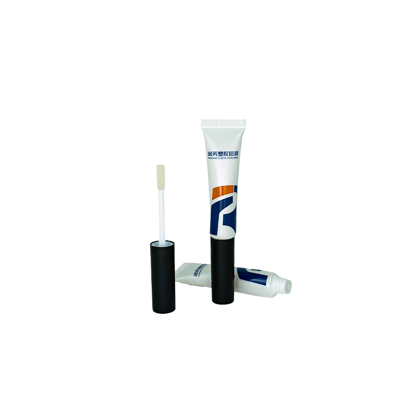 Propra D16 Lip Gloss Squeeze Tube Packaging