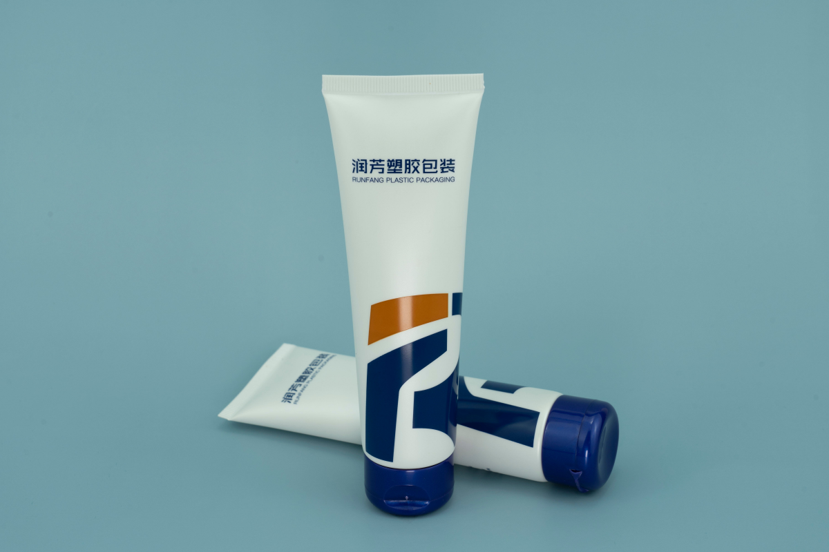 plastic squeeze cosmetic tube packaging