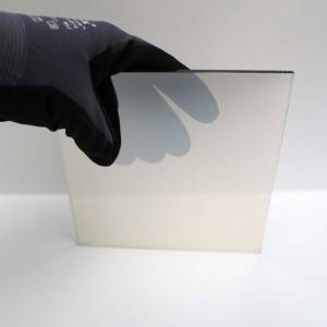 Panel szklany z lustrem dwustronnym o grubości 4 mm i lusterkiem dotykowym Bluetooth