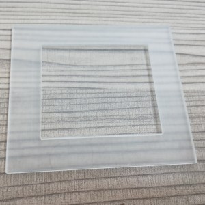 Ultra przezroczyste, stopniowane szkło hartowane