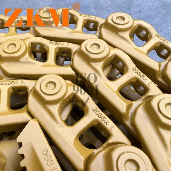 Bulldozer Undercarriage Parts D80f-18 Dozer Track Link Assy Km1099/38 Track Chain