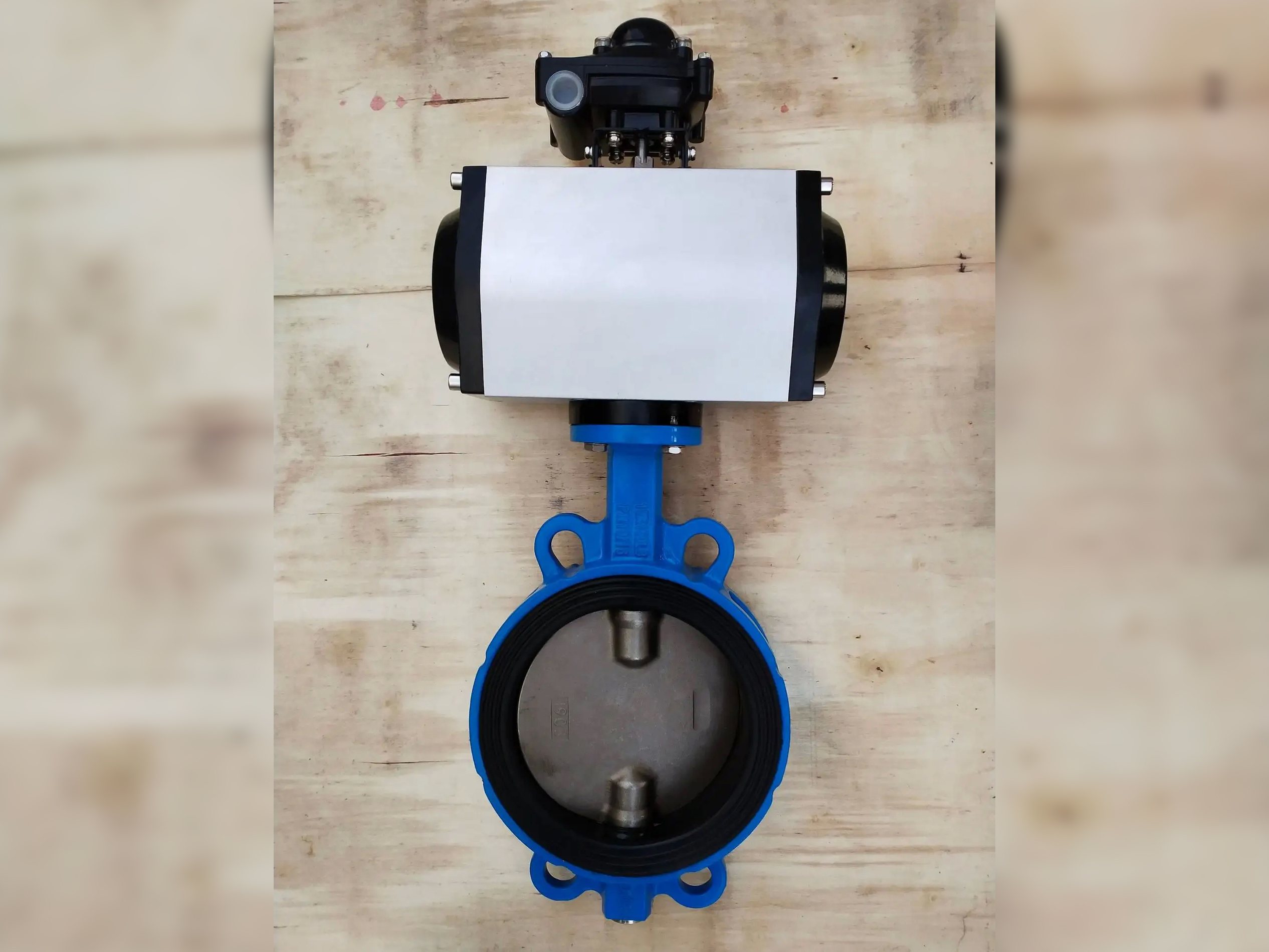 Market demand for Chinese double half shaft unsellable butterfly valves: a revolution in the valve industry