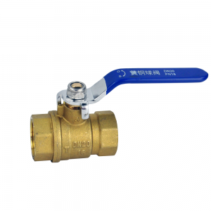 Manufacturer for Standard Threaded Connection 1/2 Inch Brass Ball Valve