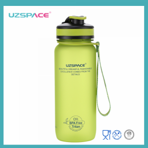 650ml UZSPACE Tritan BPA liberan las botellas de agua plásticas vacías de consumición al por mayor