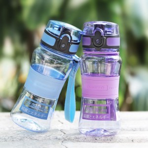 300ml Qualityokary hilli içgi önümleri Tritan ekologiýa taýdan arassa BPA suw üçin mugt plastik çüýşe