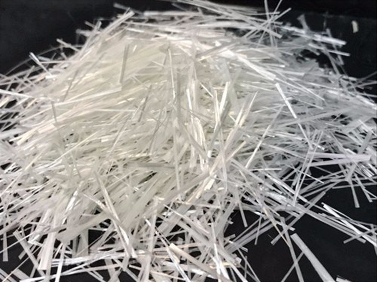 Egenskaber og anvendelser af glasfibre til forstærkning af kompositmateriale ( (3)