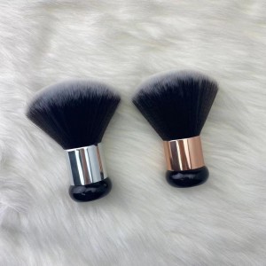 Single Brush Hot Selling Face Body Makeup Brush Portable Cosmetics Tool for Blush Bronzer Neck